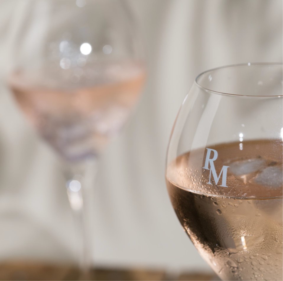 Fraîcheur sur bouteille de vin Clairement Rosé Roche Mazet